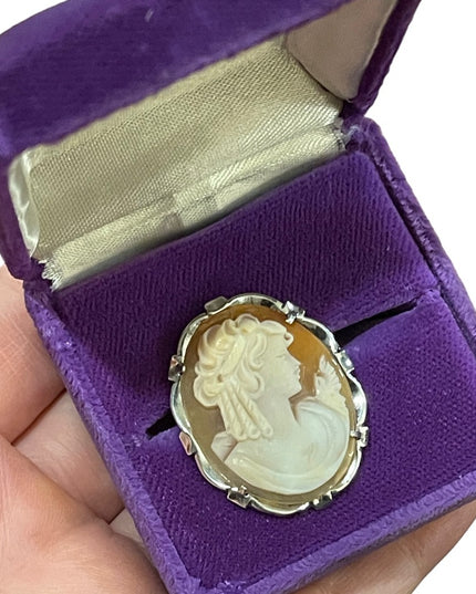 Lovely vintage 1970s Fancy sterling silver 925 Carved lady shell brooch pendant