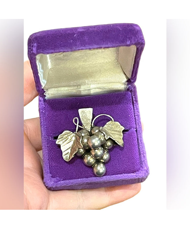 Vintage sterling silver 925 designer grapes pendant brooch