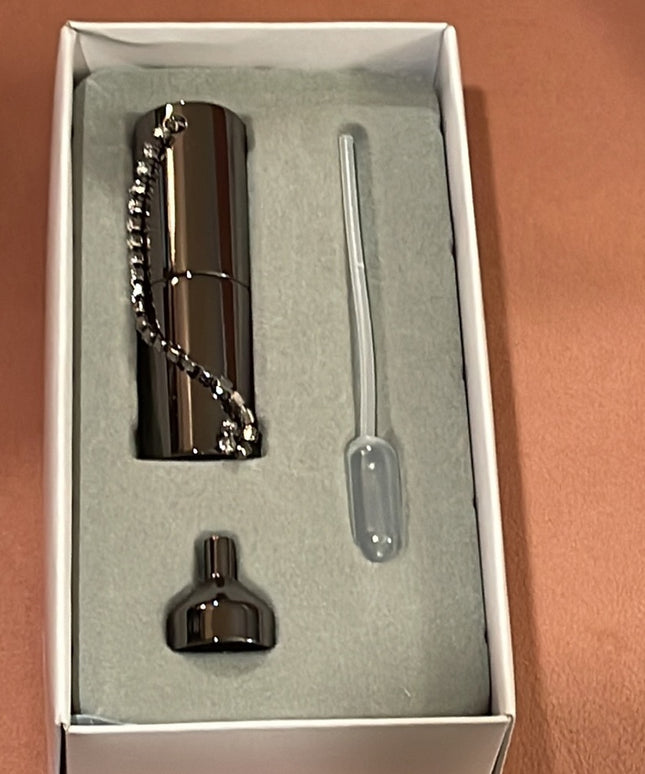 SWAROVSKI AUTHENTIC perfume atomizer bottle NIB grey crystal complete