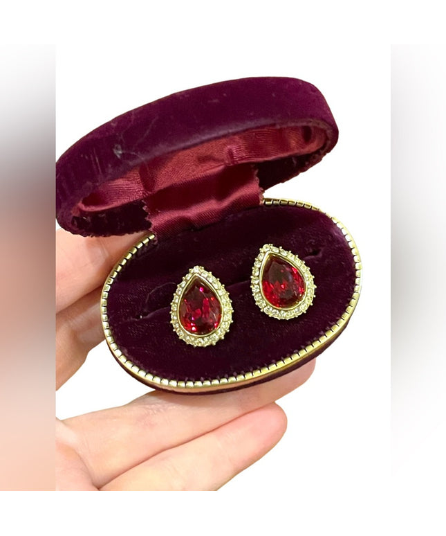 Vintage Stunning red Crystal Oscar De Laurenta Earrings rhinestone gold finish