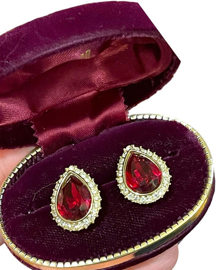 Vintage Stunning red Crystal Oscar De Laurenta Earrings rhinestone gold finish