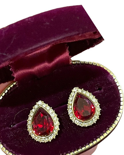Vintage Stunning red Crystal Oscar De Laurenta Earrings rhinestone gold finish