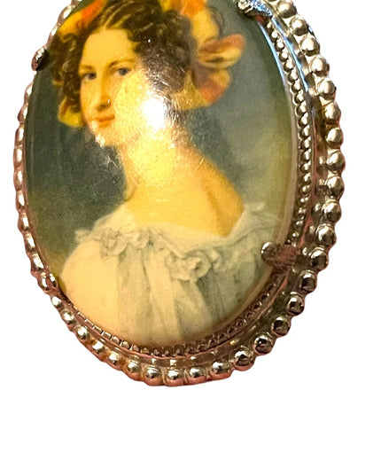 Vintage resin silver finish transfer Cameo oval brooch