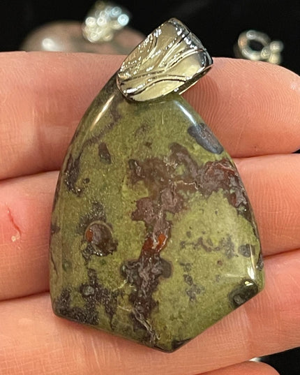 RESELLERS LOT  or GIFTS Party Favors 11pcs Large STONE Necklace pendants