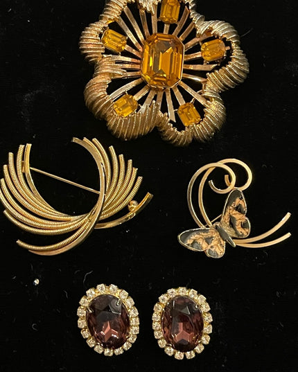Vintage gold finish Jewelry lot, fancy crystal earrings & brooches