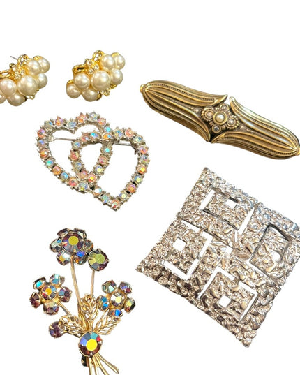 Vintage crystal fancy brooch lot earrings faux pearls flower geometric