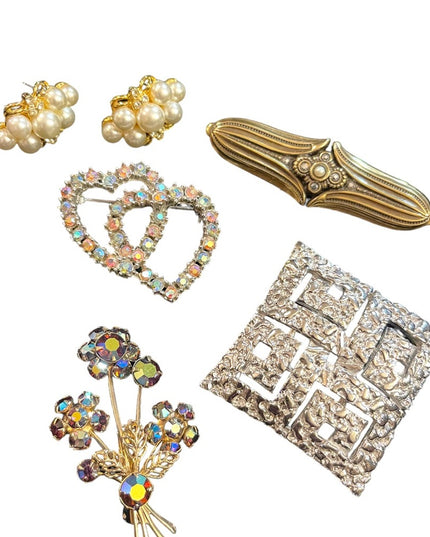 Vintage crystal fancy brooch lot earrings faux pearls flower geometric