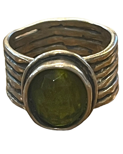 - Vintage Green stone Thick band sterling silver 925 banded  ring