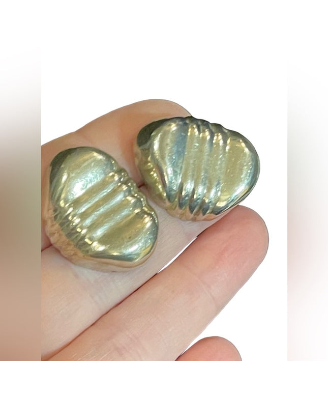 Vintage modernist silver fancy ribbed earrings Southwestern