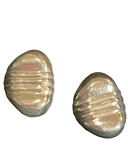 Vintage modernist silver fancy ribbed earrings Southwestern