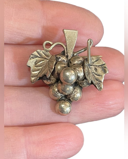 Vintsge sterling silver Taxco Grapes brooch 925 brooch