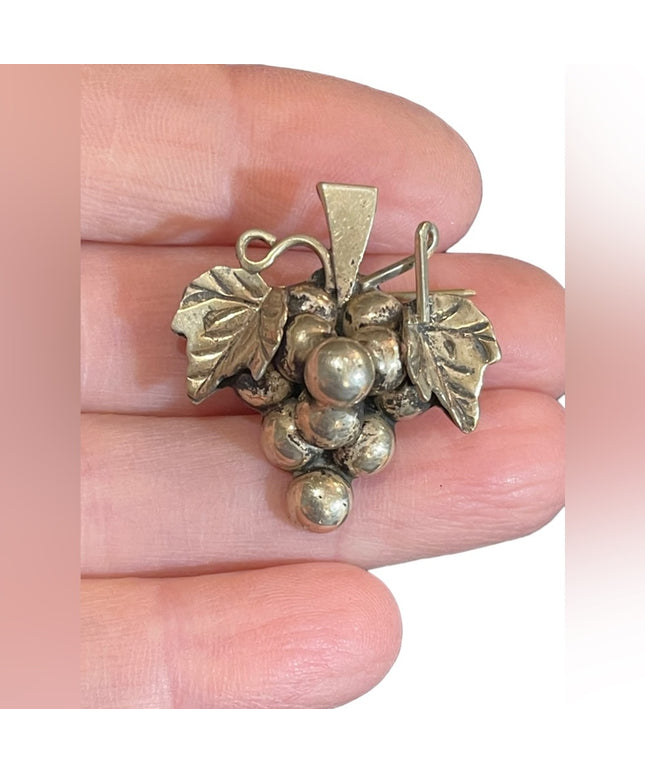 Vintsge sterling silver Taxco Grapes brooch 925 brooch