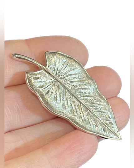 Vintage sterling silver 925 brushed antiqued fancy leaf brooch