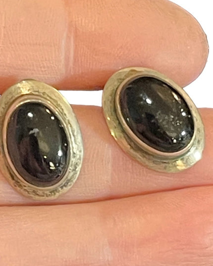 vintage southwestern black onyx and sterling silver cabachon earrings