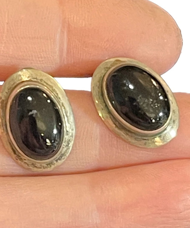 vintage southwestern black onyx and sterling silver cabachon earrings