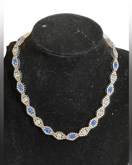 Lovely Ninna Ricci 14” blue & clear crystal silver finish necklace