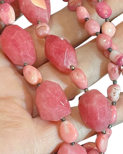 Lovely vintage dark pink stone rhodonite double strand necklace
