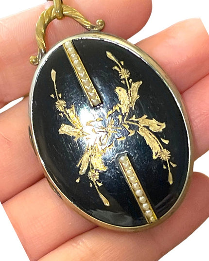 Stunning antique Gold & black enamel large oval mourning locket heirloom