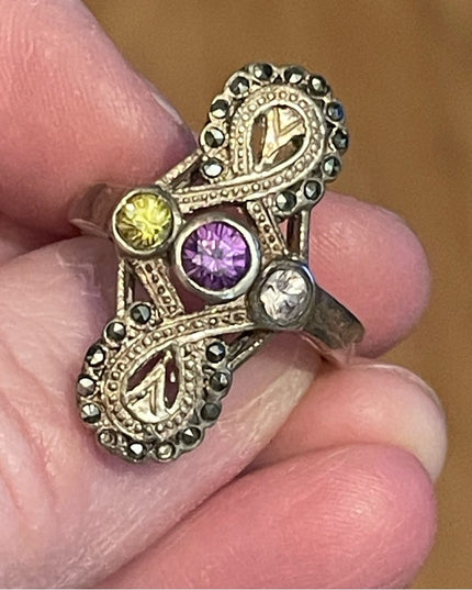 Lovely oval Marcasite gemstone sterling ring