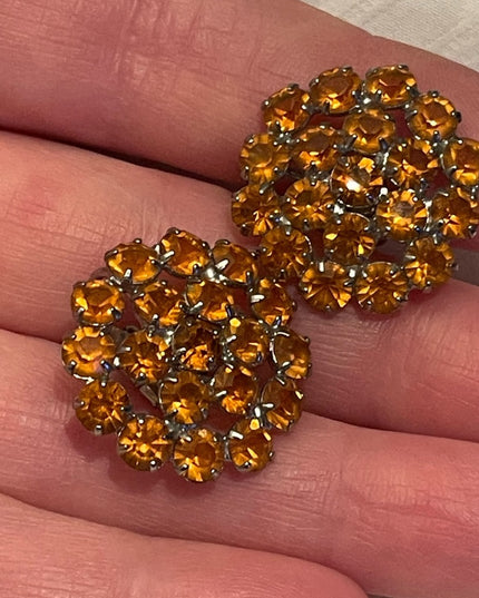 - Vintage C1950s amber glass crystal silver groovy clip on earrings