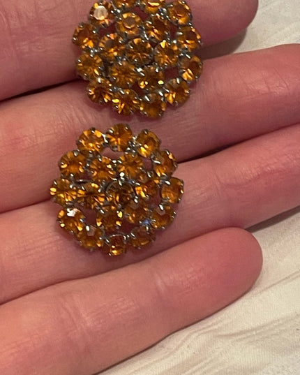 - Vintage C1950s amber glass crystal silver groovy clip on earrings