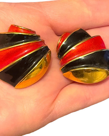 Vintage 1980s gold Finish metal clip on fancy enameled chunky earrings enamel