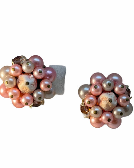 Vintage mid century 1950s/60s chunky resin plastic crystal groovy clip on