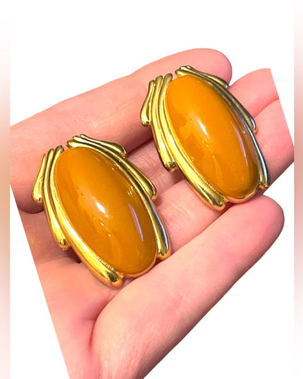 Vintage 1980s gold Finish yellow enameled  clip on chunky earrings
