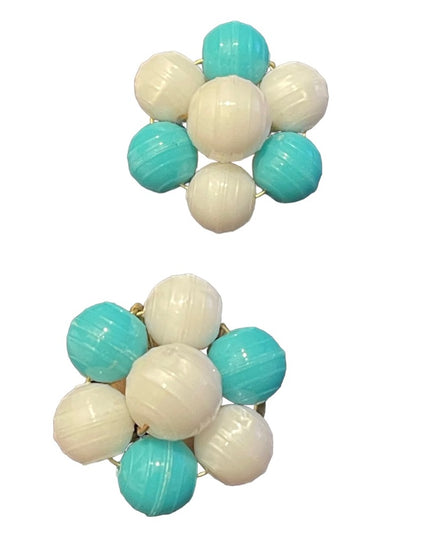 Vintsge mid century 1950s blue white chunky resin plastic groovy clip on