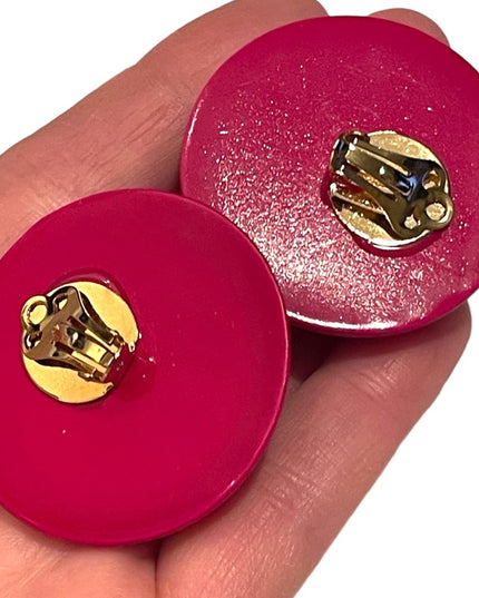 Vintage large chunky hot pink black resin plastic groovy clip on earrings
