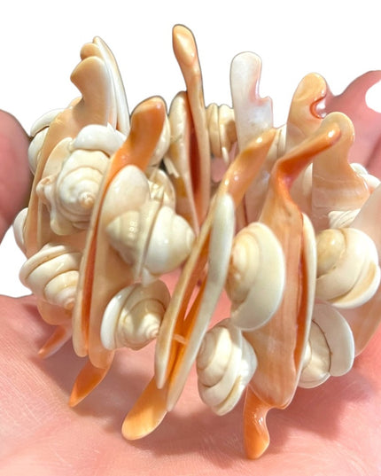 Vintage lovely handmade chunky SEA SHELL bracelet stretchy