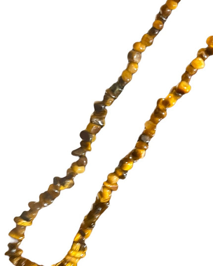 Vintage polished tiger eye stone bead chip necklace