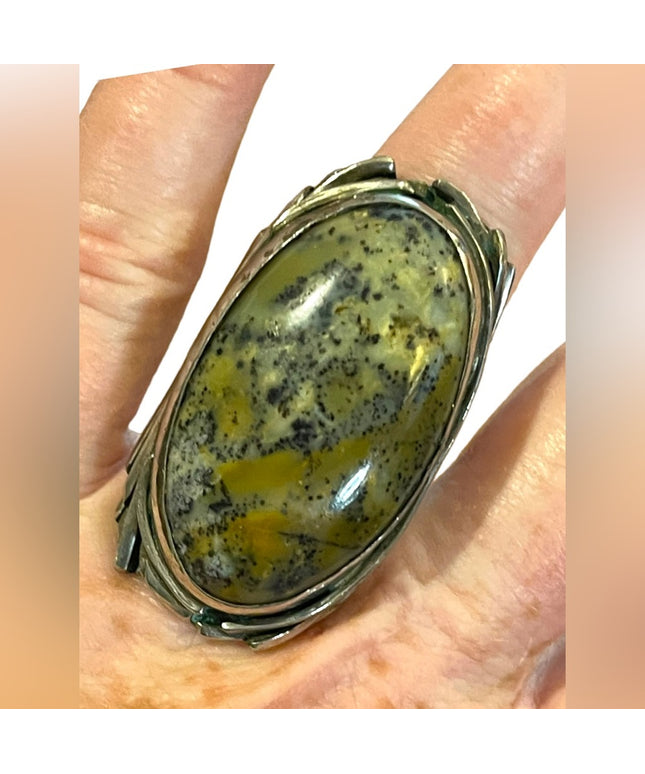 Vintage Elongated Handmade Southwestern Agate sterling Silver ring
