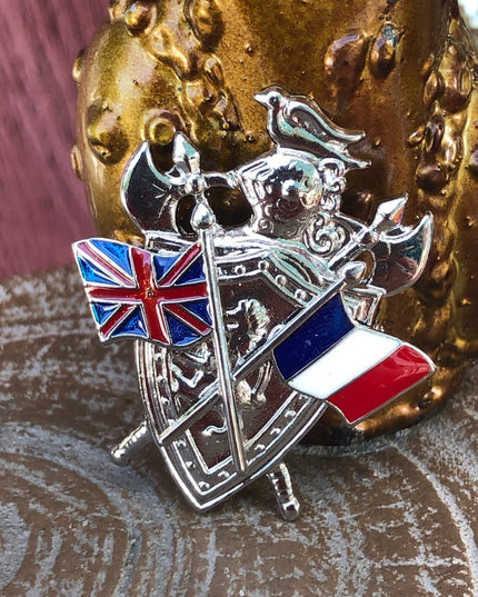 Vintage UK & France coat of arms knight brooch silver finish
