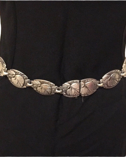 Vintage Metal Apple etched design fancy belt So cute! antiqued brushed silver