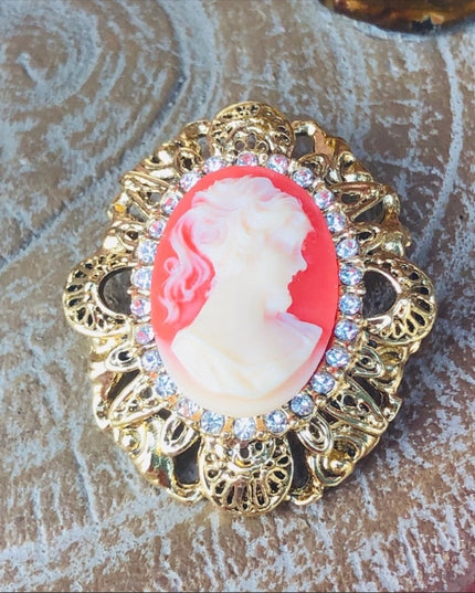 Vintage Gold high quality Cameo lg with rhinestones Brooch