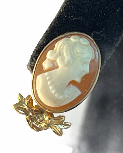 Vintage 12k GF Gold Shell Cameo screw back earrings