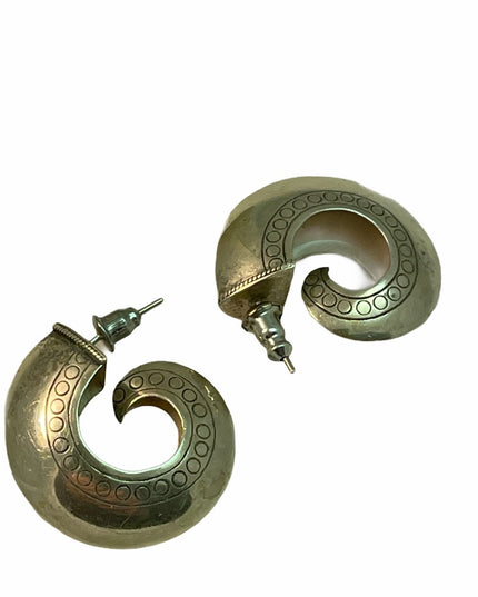 Lovely Etched southwestern  sterling silver earrings hoop