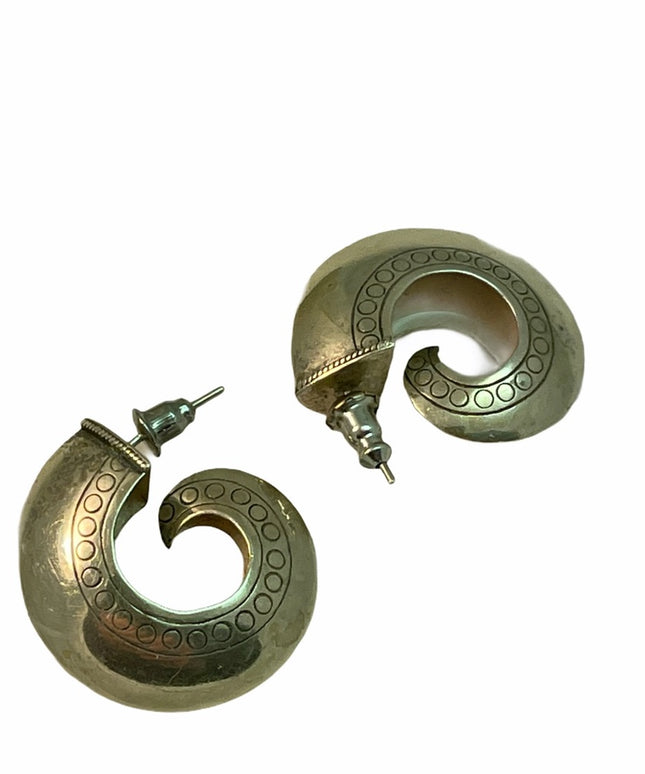 Lovely Etched southwestern  sterling silver earrings hoop