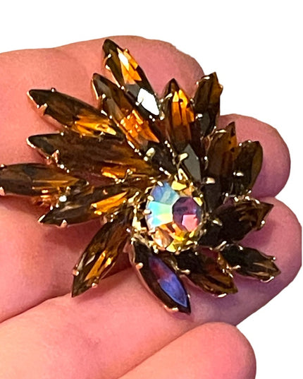 Vintage 1950s Stunning brown Amber starburst CZECH crystal brooch
