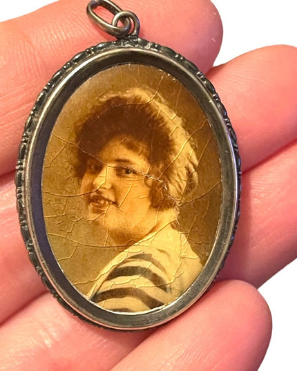 Antique 800 silver photo pendant Locket Lady