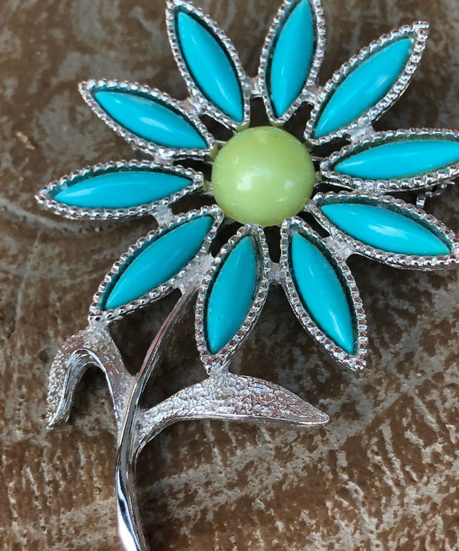 Vintage Sarah Coventry colorful blue Daisey silver brooch 1960s