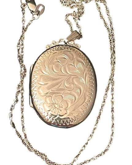 Vintage 1960s Sterling silver 925 Rhodium plated Etched locket necklace …