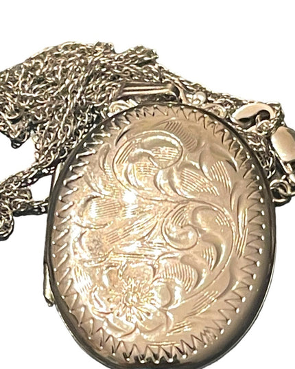 Vintage 1960s Sterling silver 925 Rhodium plated Etched locket necklace …
