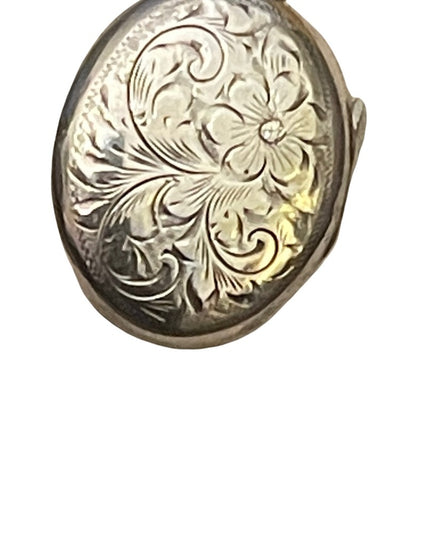 Vintage Sterling silver Etched locket necklace 925