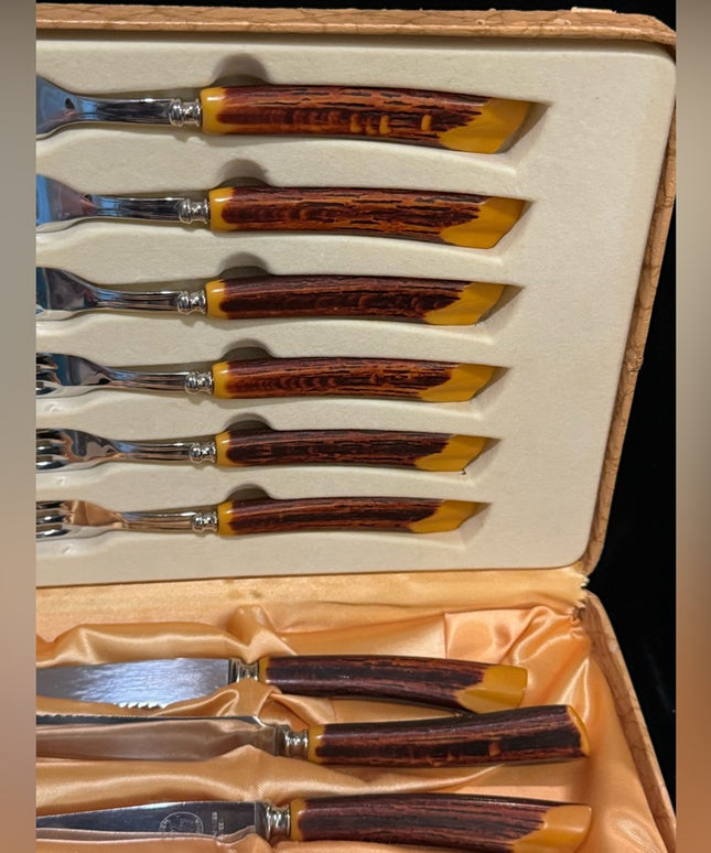 Vintage 1950s Glow Hill Bakelite handle Forks & Knife NIB Not used Vg cutlery