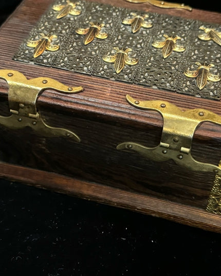 Vintage 1940s Wood box with brass accents fleur de lis trinket jewlery collect