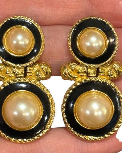 Vintage Richelieu faix pearl dangle black enamel textured gold finish earrings