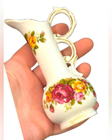 Vintage Cottage rose vase flowers bone china