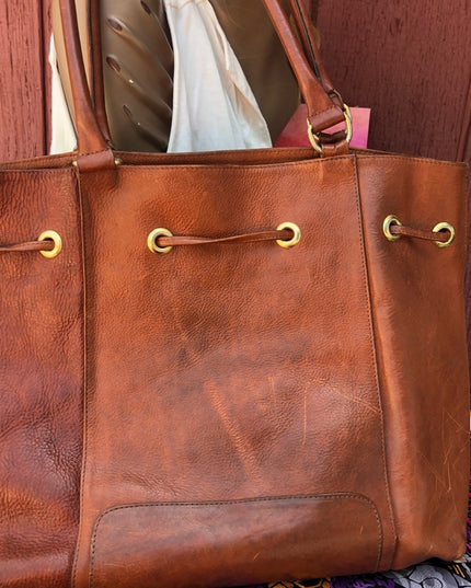 I Santi Tan leather distressed  Bag purse tote Camel soft supple shopper books